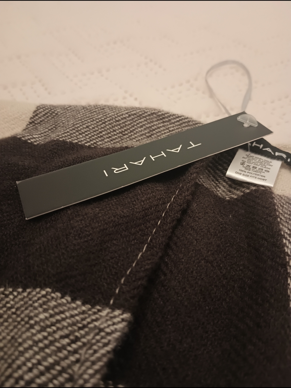 Tahari Black and Cream Plaid Poncho One Size - Picture 7 of 7